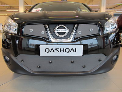 Maskisuoja NissanQashqai/+2 11